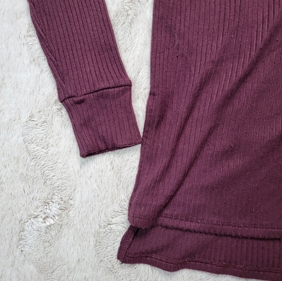 ✨️CL AEO American Eagle Outfitters Soft Ribbed Purple Long Sleeve Knit Top Sz XS - Picture 6 of 11
